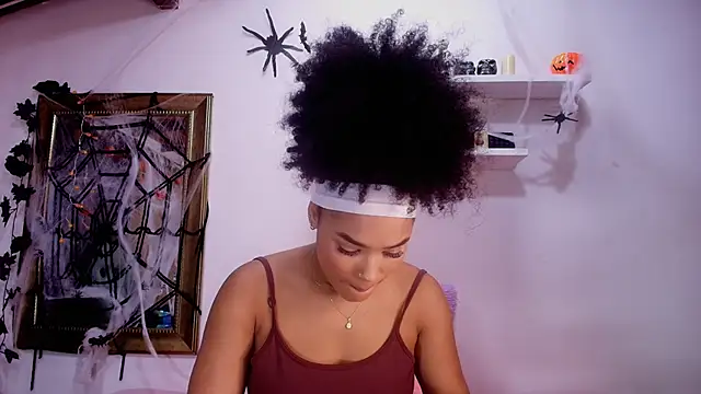 Snapshot of naia_blessed chatting on October 27, 2025, 7:18 pm naia blessed online show from October 27, 2025, 7:18 pm