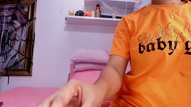 Snapshot of naia_blessed chatting on October 28, 2025, 7:16 pm naia blessed online show from October 28, 2025, 7:16 pm