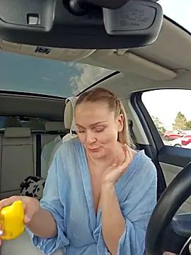 Bondgirl 013 online show from October 8, 2025, 12:14 pm