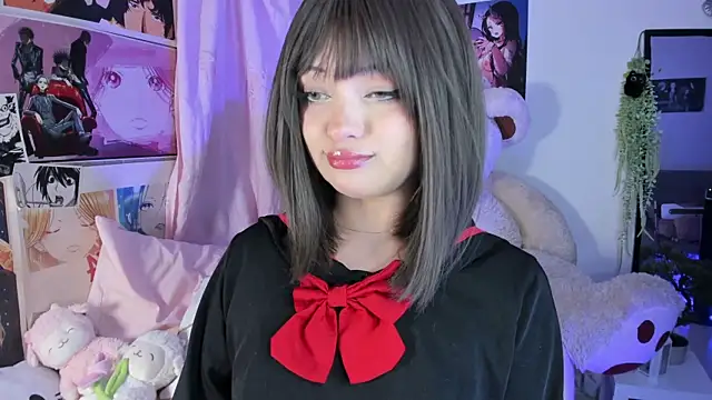 mia angel  online show from February 9, 2026, 11:53 pm