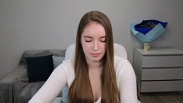 Snapshot of EvaMaddison chatting on December 31, 2024, 6:59 am EvaMaddison online show from December 31, 2024, 6:59 am