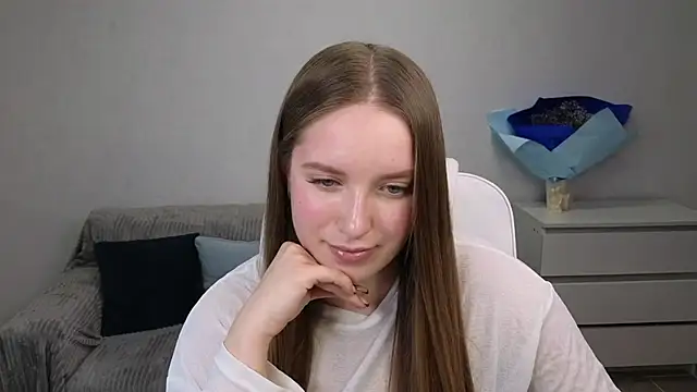 Snapshot of EvaMaddison chatting on January 25, 2025, 5:51 pm EvaMaddison online show from January 25, 2025, 5:51 pm