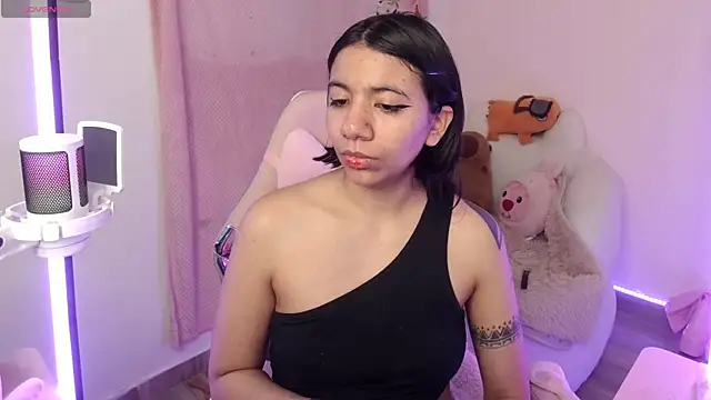 Nami usagi online show from October 21, 2025, 12:39 pm