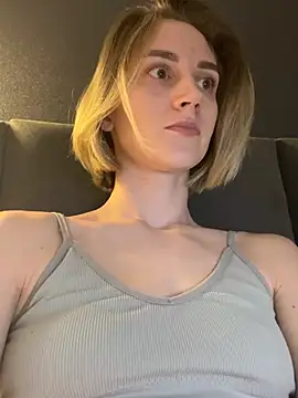 Feral berry 8133 online show from March 3, 2025, 6:26 am