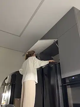 Feral berry 8133 online show from September 13, 2025, 8:41 pm