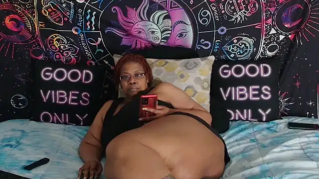 RenaeCumsAlot online show from April 18, 2026, 7:18 pm