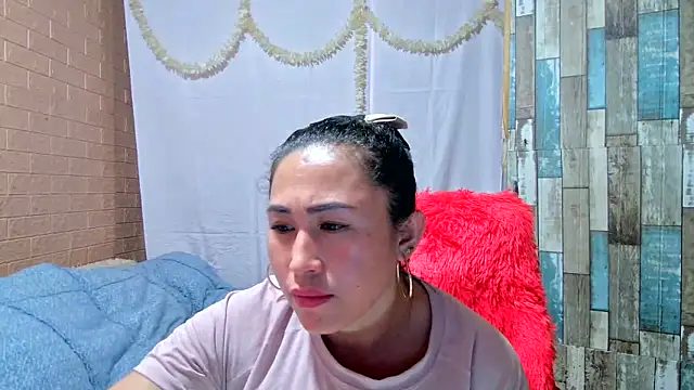 M e c e l online show from February 20, 2025, 6:50 am