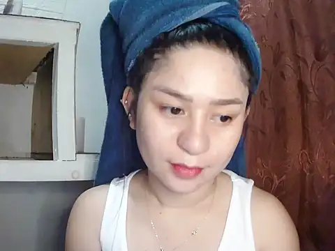 Snapshot of Mia_2022 chatting on December 15, 2024, 10:07 am Mia 2022 online show from December 15, 2024, 10:07 am