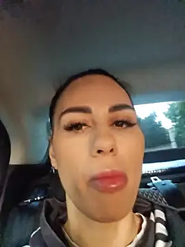 Lorettelorena online show from July 11, 2026, 3:20 am