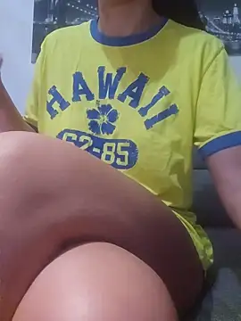 Lorettelorena online show from July 26, 2026, 2:42 am