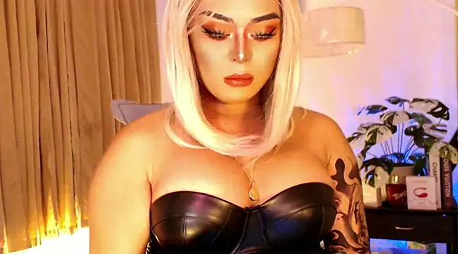 Snapshot of Thalia_Cambridge chatting on January 21, 2025, 7:17 pm Thalia Cambridge online show from January 21, 2025, 7:17 pm