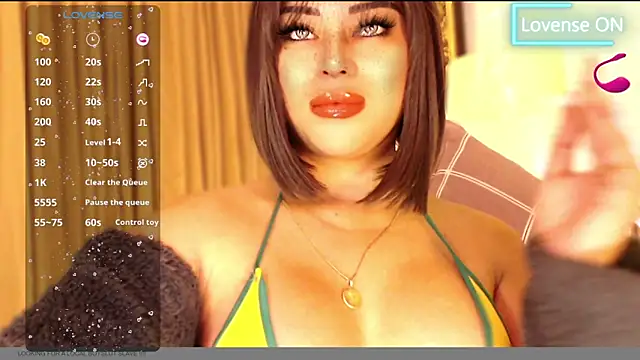 Snapshot of Thalia_Cambridge chatting on February 4, 2025, 9:10 pm Thalia Cambridge online show from February 4, 2025, 9:10 pm