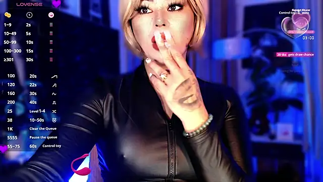 Snapshot of Thalia_Cambridge chatting on September 14, 2025, 12:54 am Thalia Cambridge online show from September 14, 2025, 12:54 am