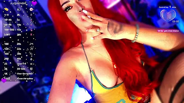 Snapshot of Thalia_Cambridge chatting on October 14, 2025, 9:37 pm Thalia Cambridge online show from October 14, 2025, 9:37 pm