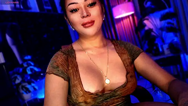 Snapshot of Thalia_Cambridge chatting on October 23, 2025, 2:55 am Thalia Cambridge online show from October 23, 2025, 2:55 am