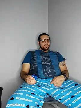 Snapshot of lucasgalacticman chatting on February 22, 2025, 10:07 am lucasgalacticman online show from February 22, 2025, 10:07 am