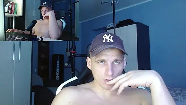 Snapshot of PoliglotJoe chatting on October 1, 2025, 11:16 am PoliglotJoe online show from October 1, 2025, 11:16 am