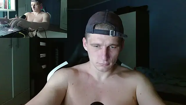 Snapshot of PoliglotJoe chatting on October 21, 2025, 10:54 pm PoliglotJoe online show from October 21, 2025, 10:54 pm