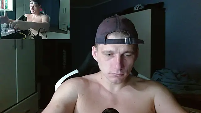 Snapshot of PoliglotJoe chatting on October 24, 2025, 12:19 am PoliglotJoe online show from October 24, 2025, 12:19 am