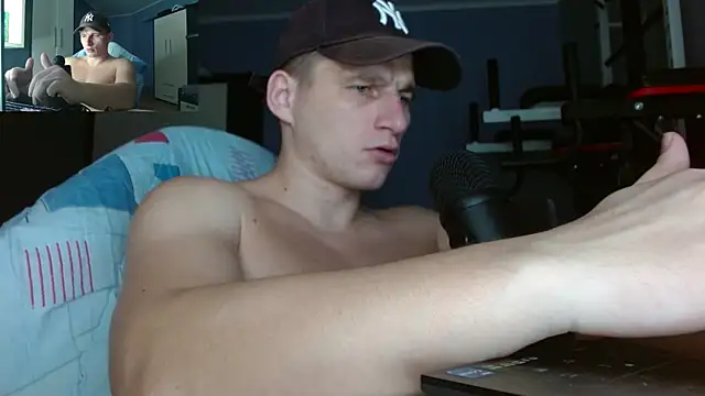 Snapshot of PoliglotJoe chatting on October 28, 2025, 3:54 am PoliglotJoe online show from October 28, 2025, 3:54 am