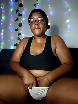 Snapshot of Lilyth__Brown chatting on February 19, 2025, 3:17 am Lilyth Brown online show from February 19, 2025, 3:17 am