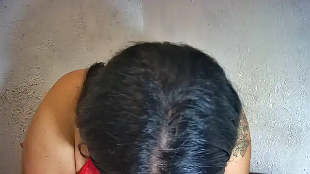 Snapshot of curvy_sex chatting on October 5, 2025, 4:00 am curvy sex online show from October 5, 2025, 4:00 am