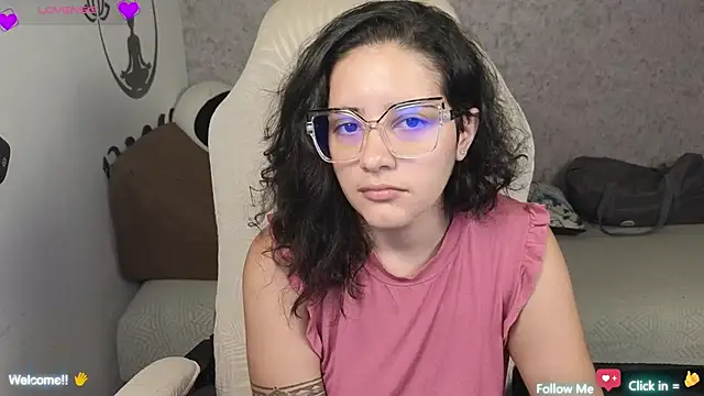 Snapshot of blue__moon_ chatting on January 16, 2025, 7:49 am blue moon online show from January 16, 2025, 7:49 am