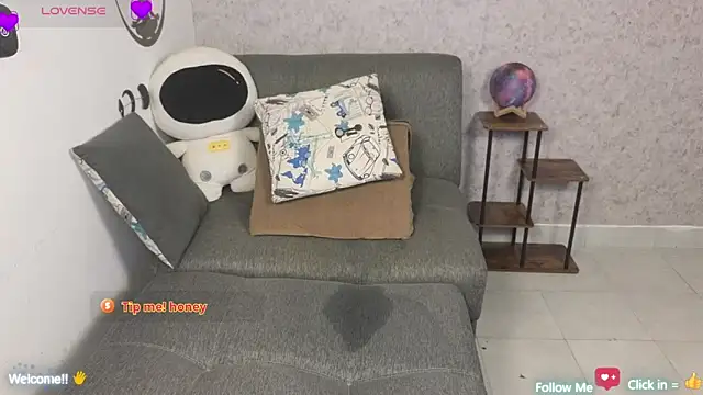 Snapshot of blue__moon_ chatting on March 14, 2025, 8:42 am blue moon online show from March 14, 2025, 8:42 am
