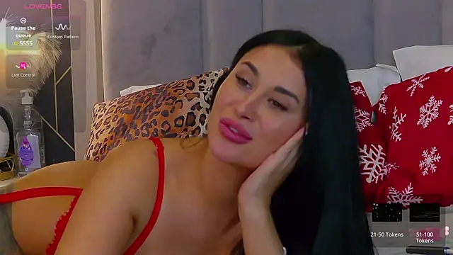 EmyLaveau online show from December 27, 2024, 12:34 pm