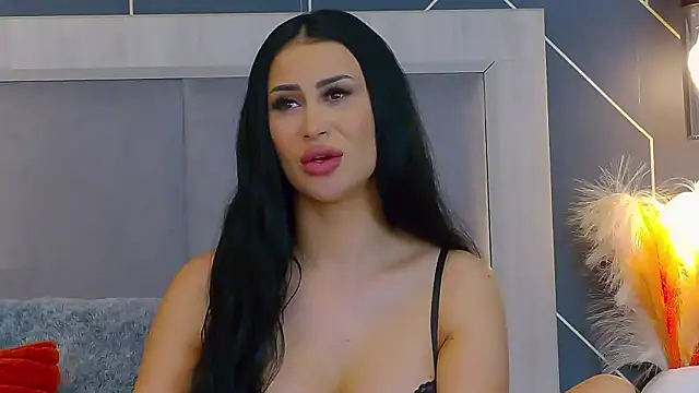 EmyLaveau online show from February 19, 2026, 6:42 am