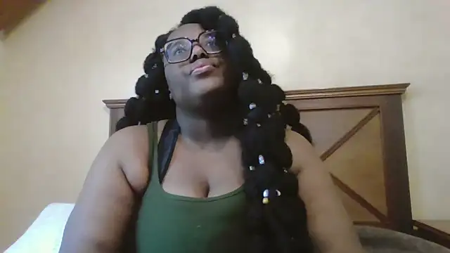 Snapshot of MissCC99 chatting on January 16, 2026, 7:18 pm MissCC99 online show from January 16, 2026, 7:18 pm