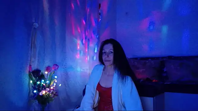 ElysaSun online show from January 9, 2025, 11:45 pm