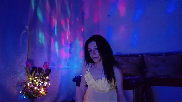 ElysaSun online show from January 28, 2025, 8:47 pm