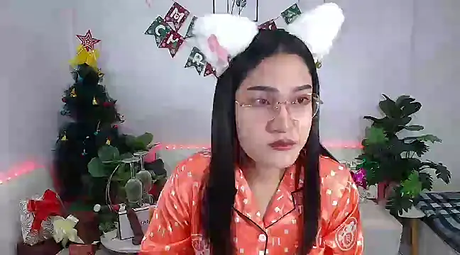 plysaithailand online show from January 8, 2025, 10:37 pm