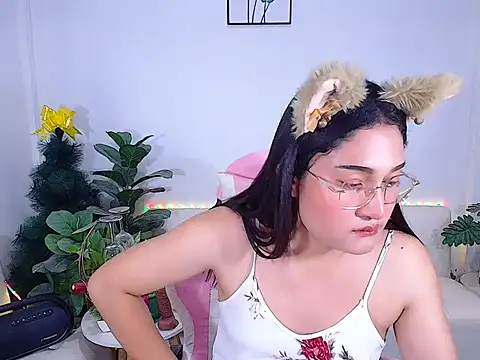 plysaithailand online show from December 1, 2025, 1:27 pm