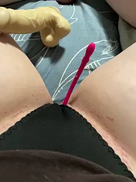 katcclovea online show from September 23, 2025, 5:49 pm