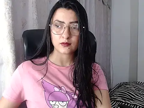 Snapshot of SavannaEvans001 chatting on April 5, 2026, 11:02 pm SavannaEvans001 online show from April 5, 2026, 11:02 pm