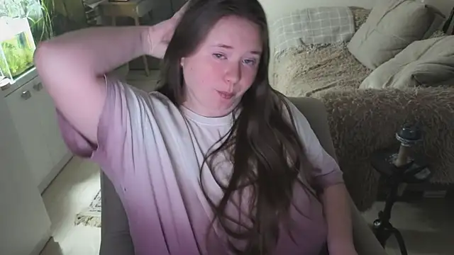remirann  online show from May 4, 2026, 5:42 pm