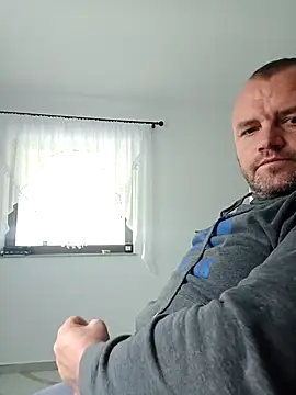 Adry1986 online show from October 9, 2025, 8:45 am