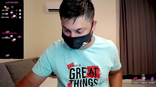 Snapshot of Tomguys chatting on September 21, 2025, 5:47 pm Tomguys online show from September 21, 2025, 5:47 pm