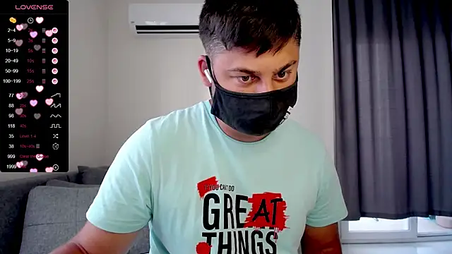 Snapshot of Tomguys chatting on September 25, 2025, 1:59 pm Tomguys online show from September 25, 2025, 1:59 pm