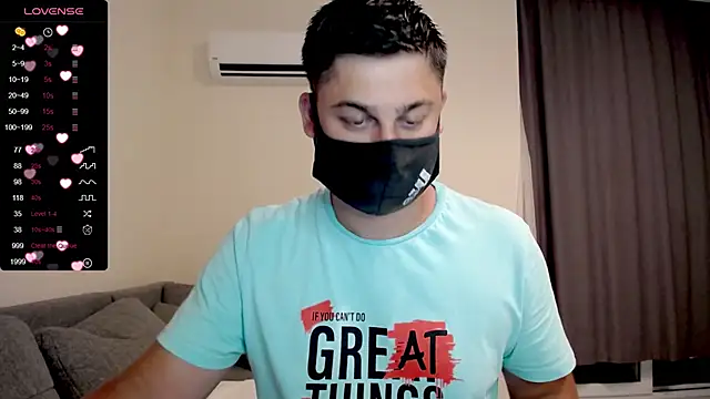 Snapshot of Tomguys chatting on September 26, 2025, 6:12 pm Tomguys online show from September 26, 2025, 6:12 pm