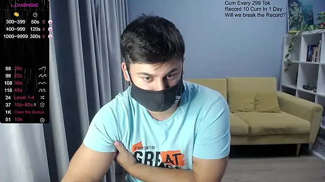 Snapshot of Tomguys chatting on October 24, 2025, 7:54 pm Tomguys online show from October 24, 2025, 7:54 pm