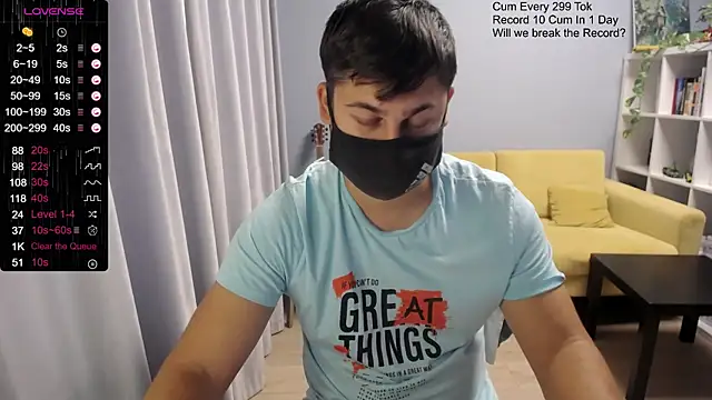 Snapshot of Tomguys chatting on October 26, 2025, 8:09 am Tomguys online show from October 26, 2025, 8:09 am