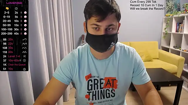 Snapshot of Tomguys chatting on October 30, 2025, 7:43 am Tomguys online show from October 30, 2025, 7:43 am