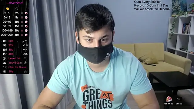 Snapshot of Tomguys chatting on October 30, 2025, 7:47 pm Tomguys online show from October 30, 2025, 7:47 pm