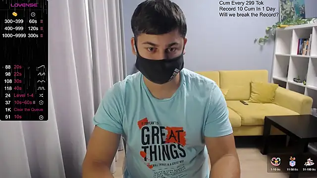 Snapshot of Tomguys chatting on November 1, 2025, 7:43 am Tomguys online show from November 1, 2025, 7:43 am