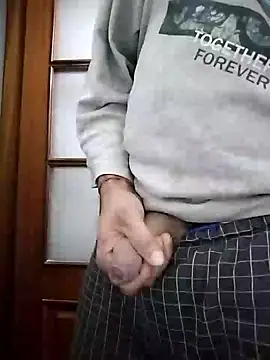 juandi21cm online show from December 14, 2024, 12:44 am