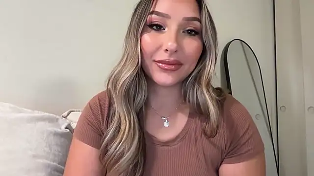 Snapshot of lustfulsmiles chatting on September 9, 2025, 1:10 pm lustfulsmiles online show from September 9, 2025, 1:10 pm