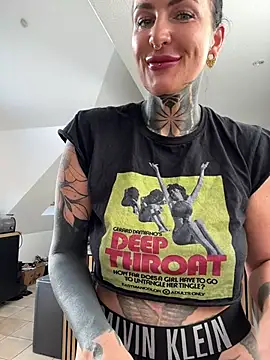 InkedBiitch online show from May 24, 2026, 5:34 am
